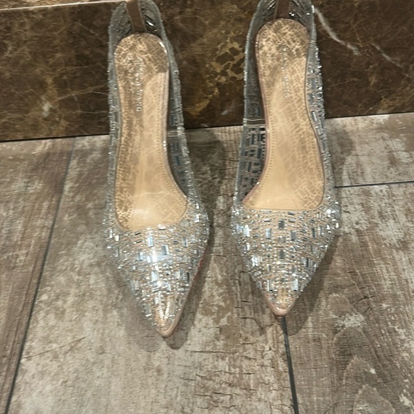 Silver Geometric Patterned High Heels - Picture 3 of 5